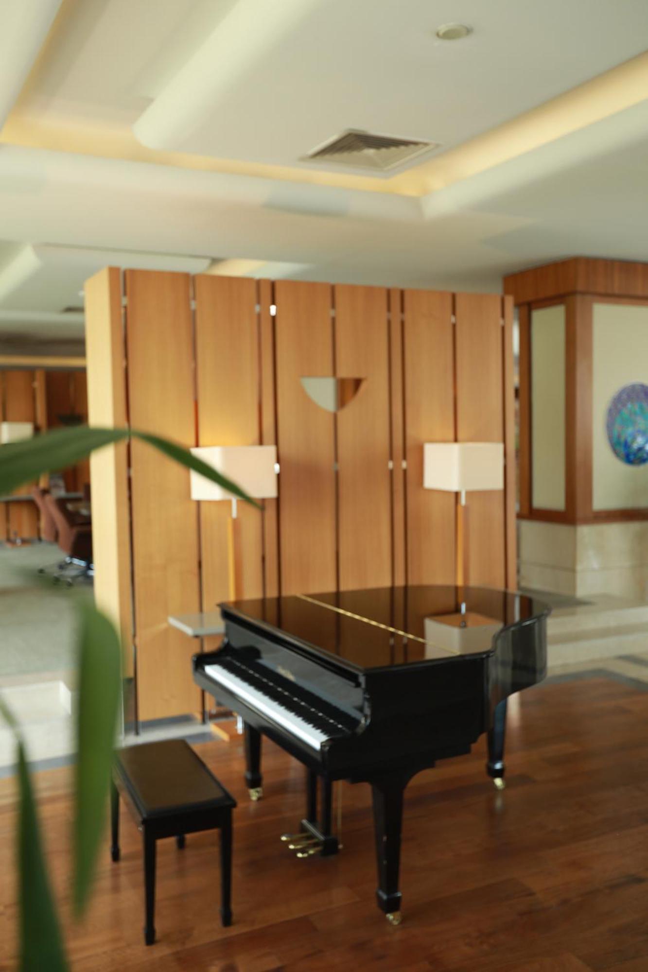 Anemon Grand Manisa Otel Zewnętrze zdjęcie