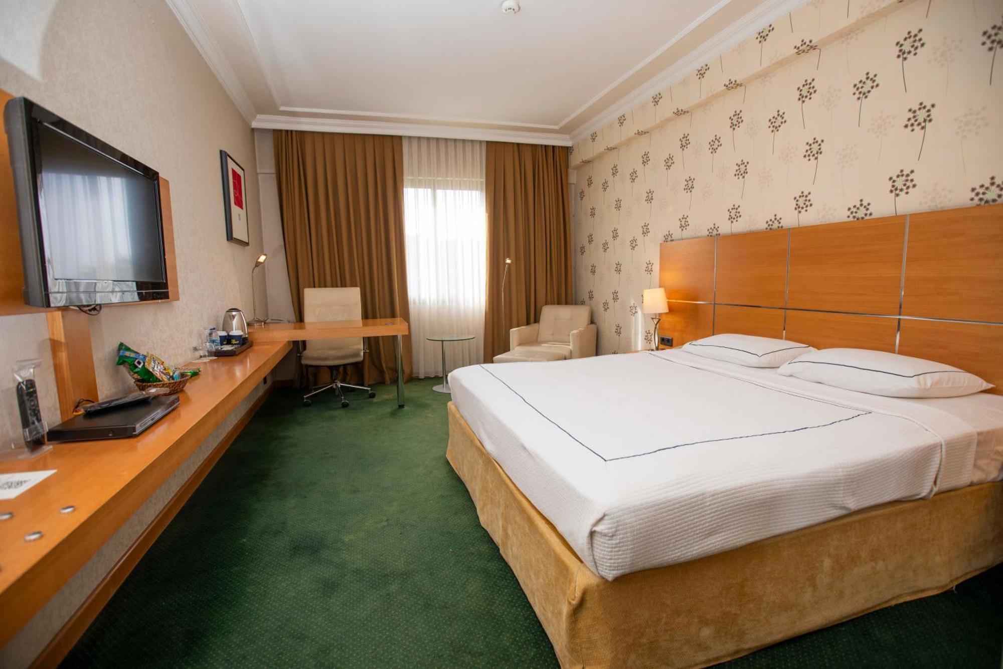 Anemon Grand Manisa Otel Zewnętrze zdjęcie