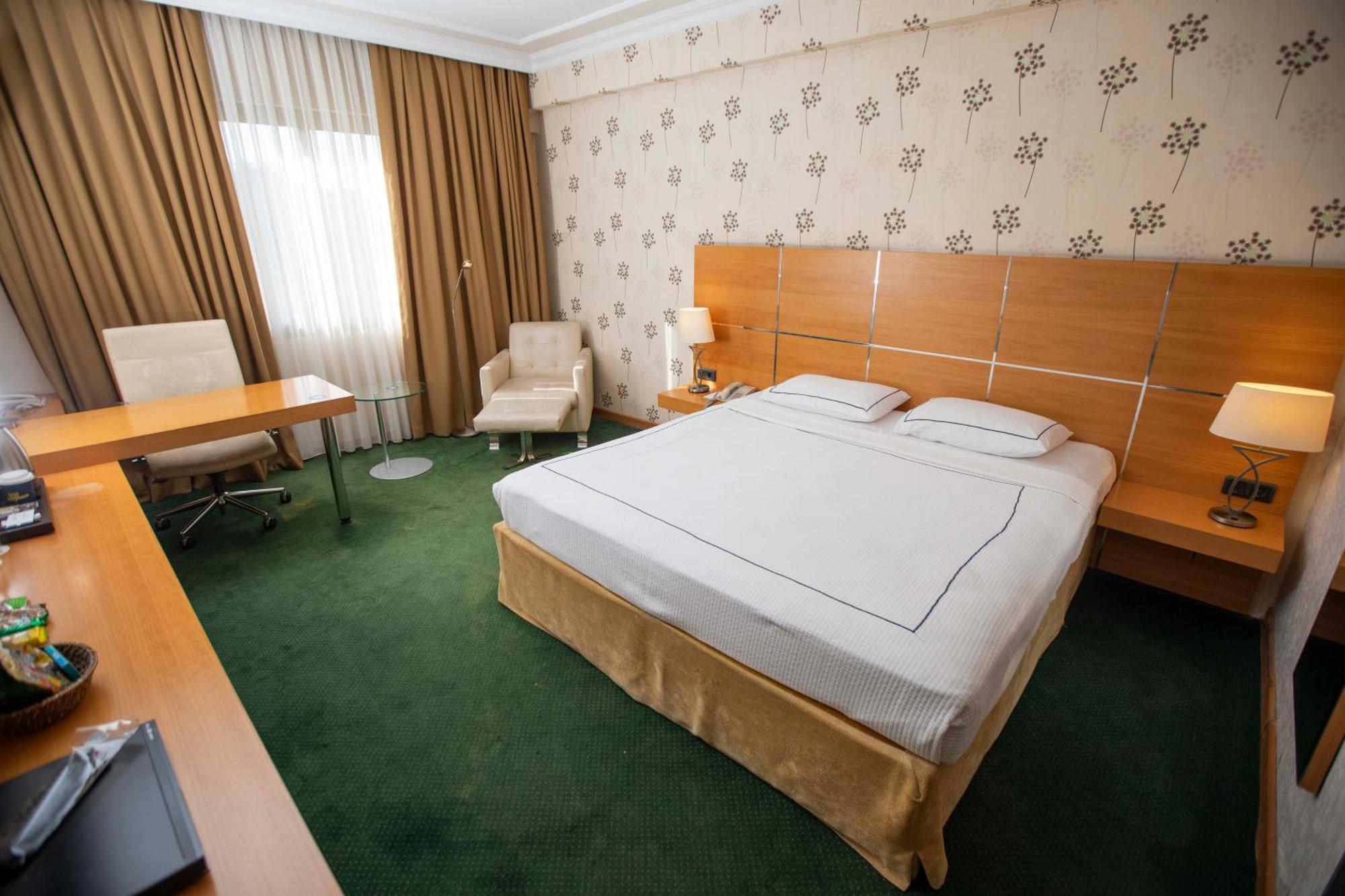 Anemon Grand Manisa Otel Zewnętrze zdjęcie