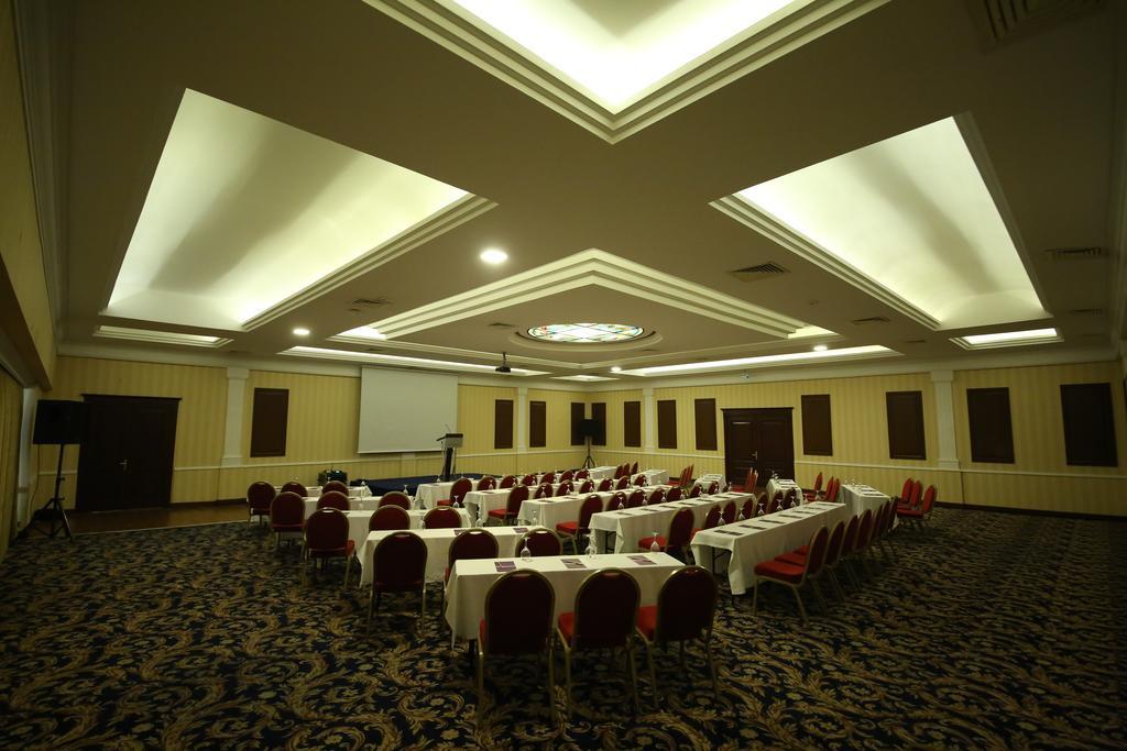 Anemon Grand Manisa Otel Zewnętrze zdjęcie