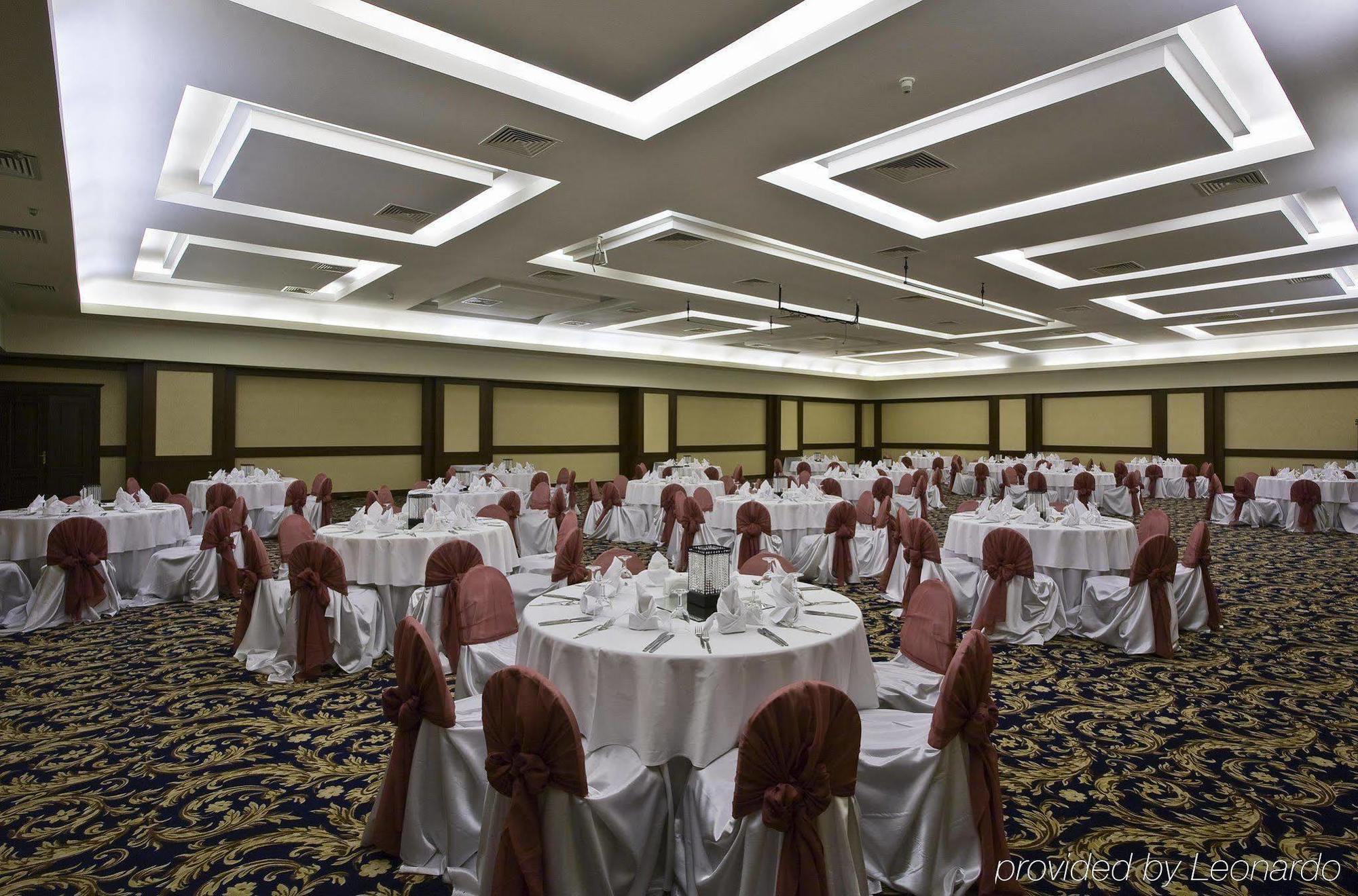 Anemon Grand Manisa Otel Restauracja zdjęcie