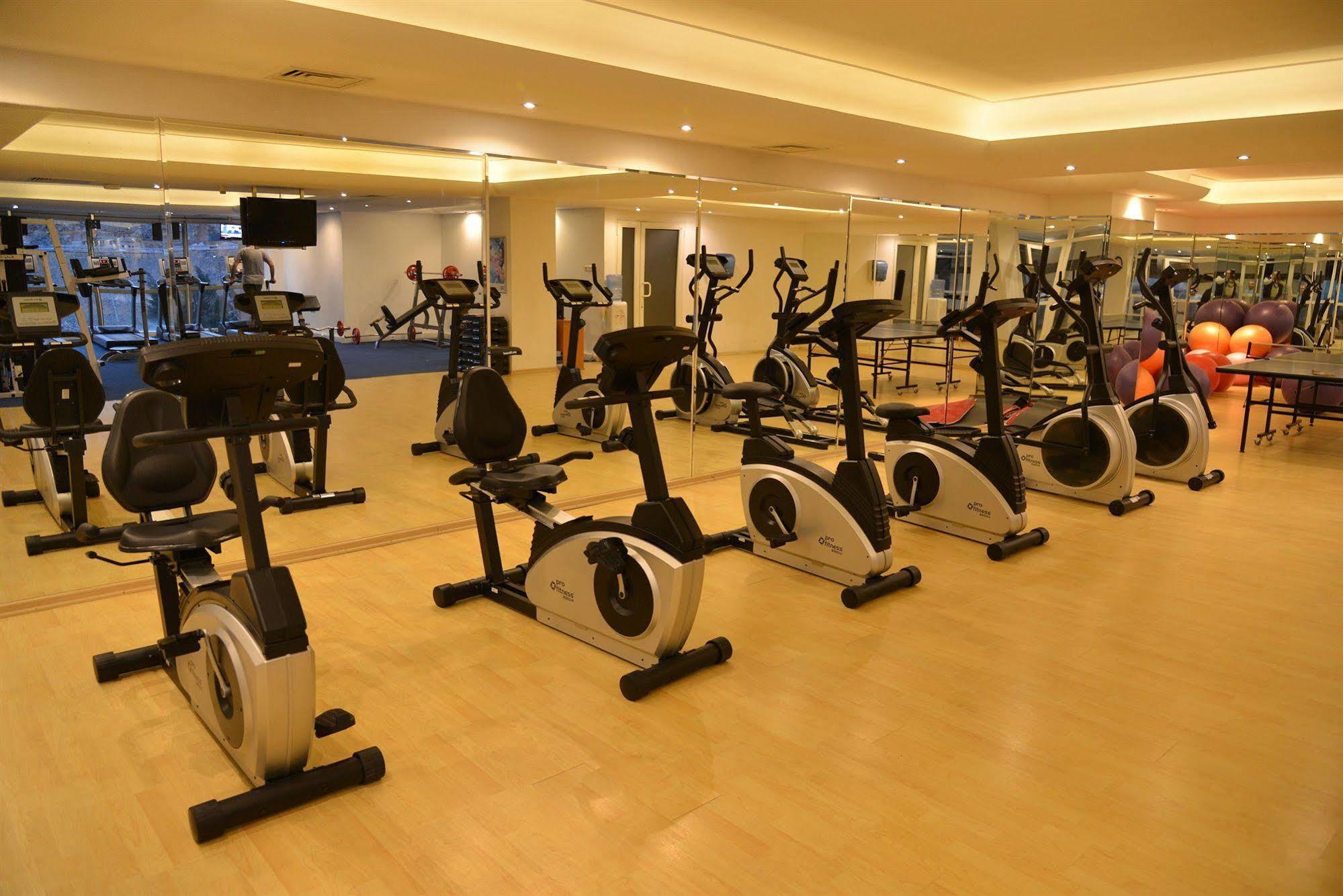 Anemon Grand Manisa Otel Zewnętrze zdjęcie